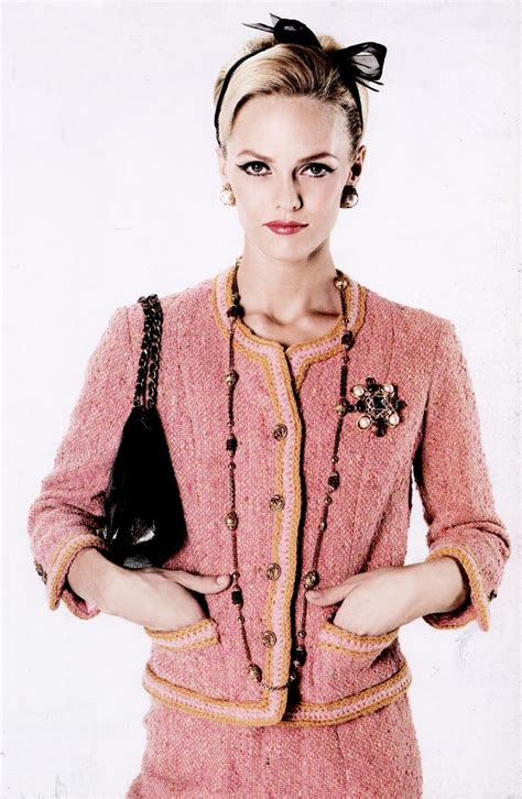 chanel suit 1960s